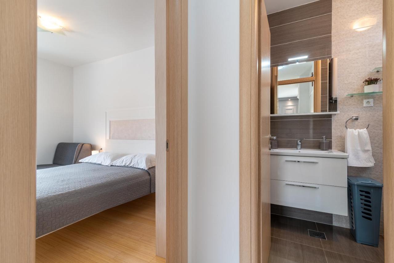 Lorena Apartment *