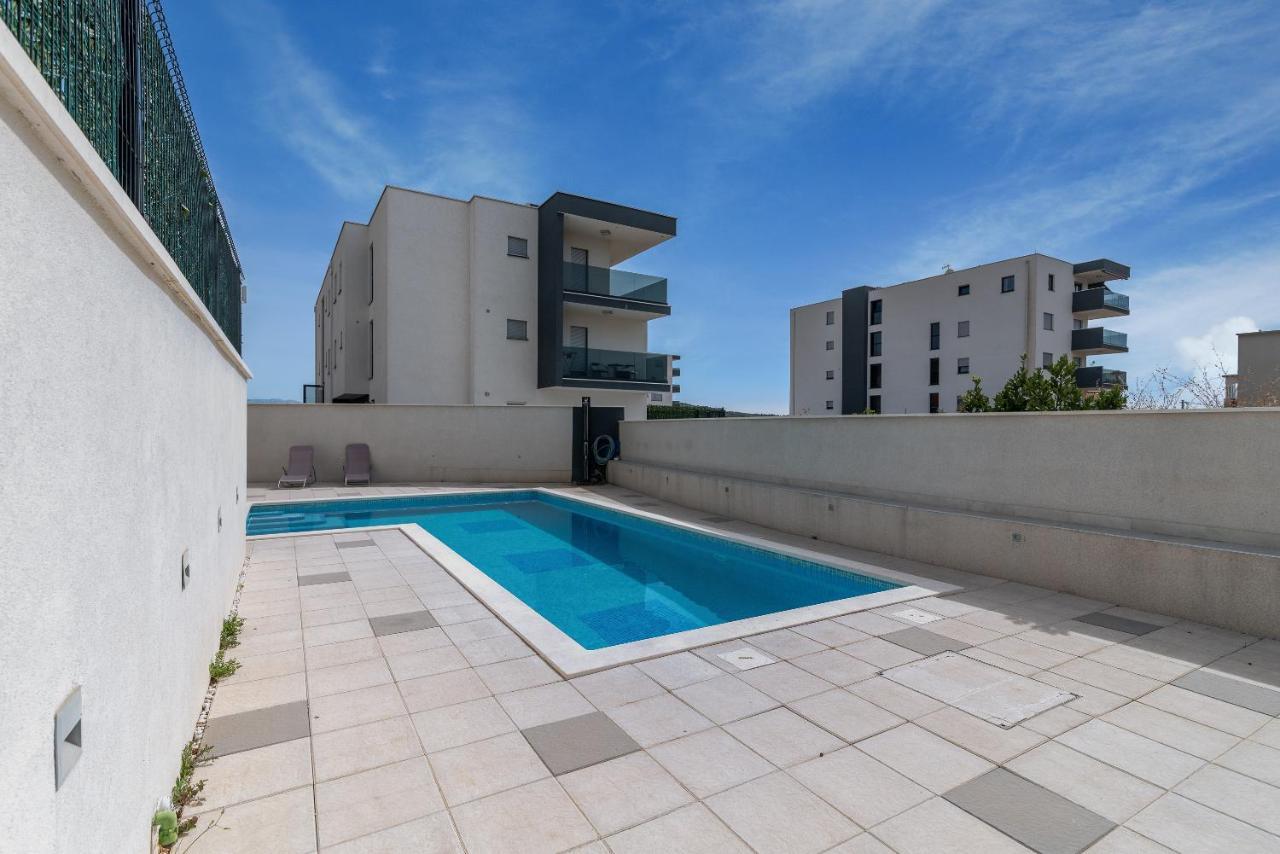Lorena Apartment *
